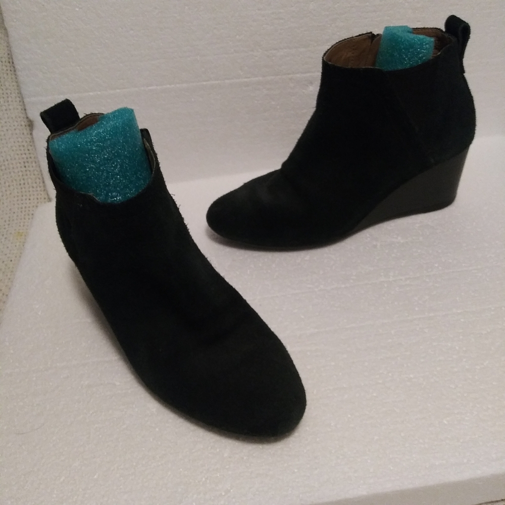 Vionic Paloma Parkwood Wedge Black Suede Ankle Boot Sz-6